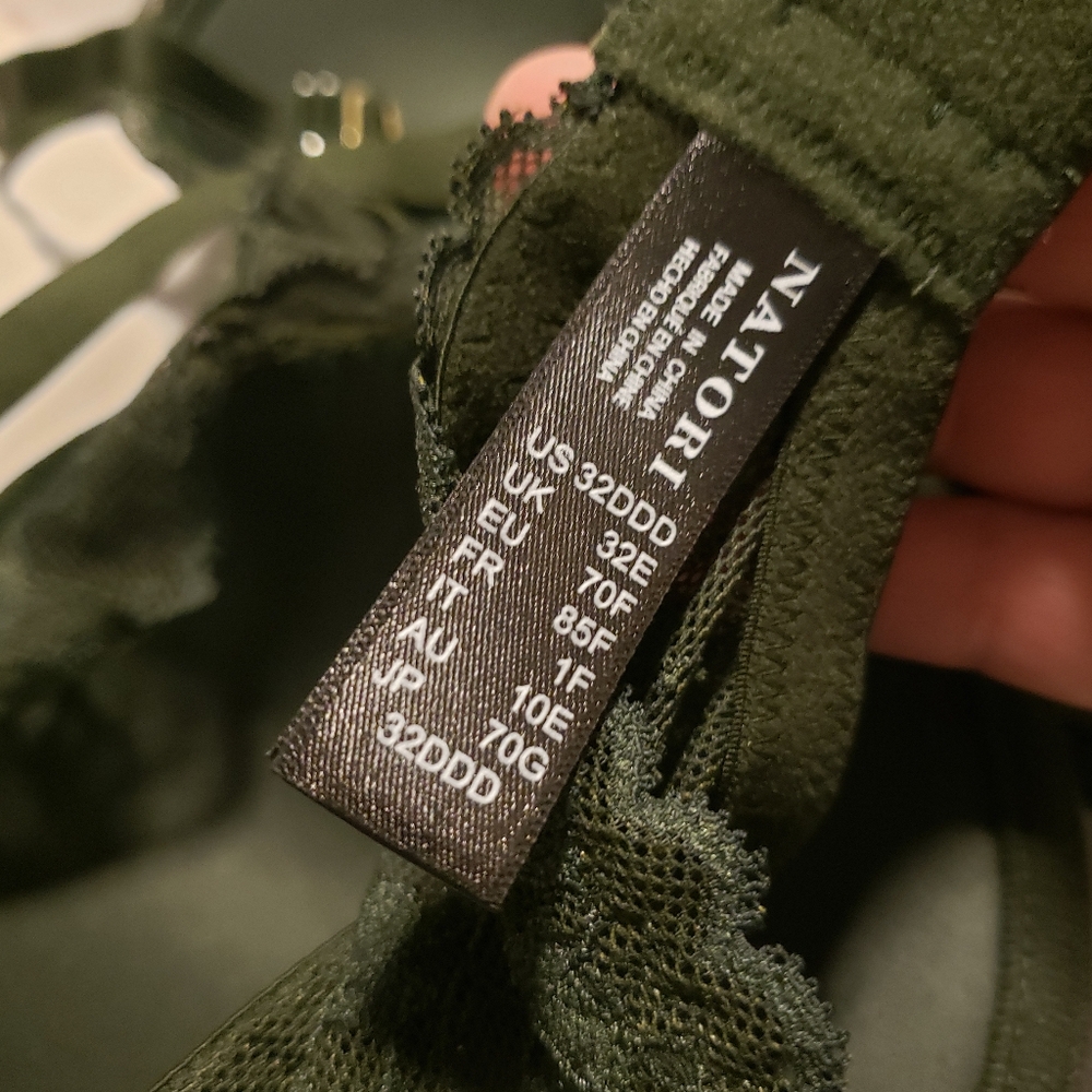 Natori Olive Green Lace Plunge Underwire Bra - Picture 4 of 5